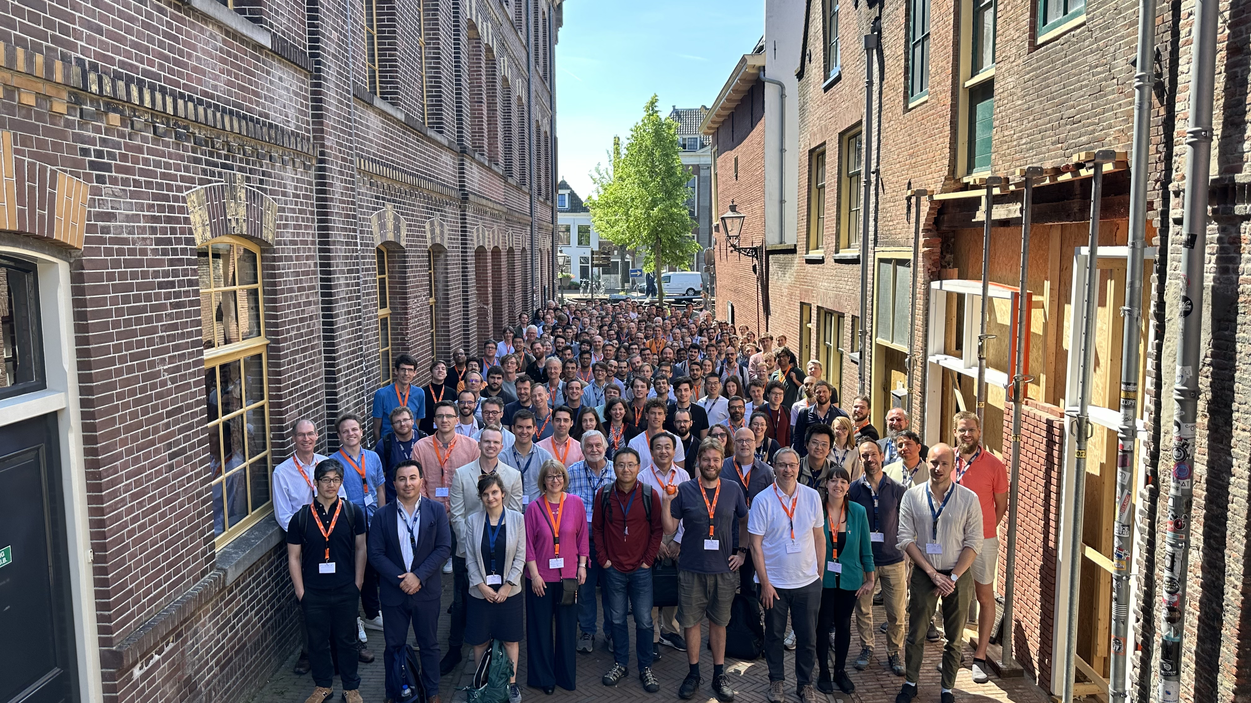 A photo of 200 attendees.